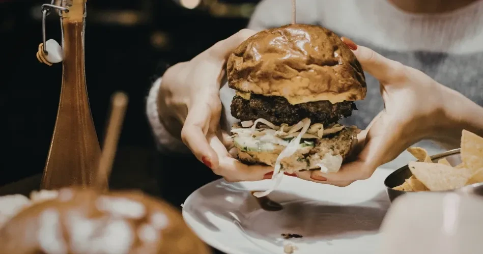 Ultimate Guide to Must-Try Foods in Los Angeles: Iconic Eats & Hidden Gems